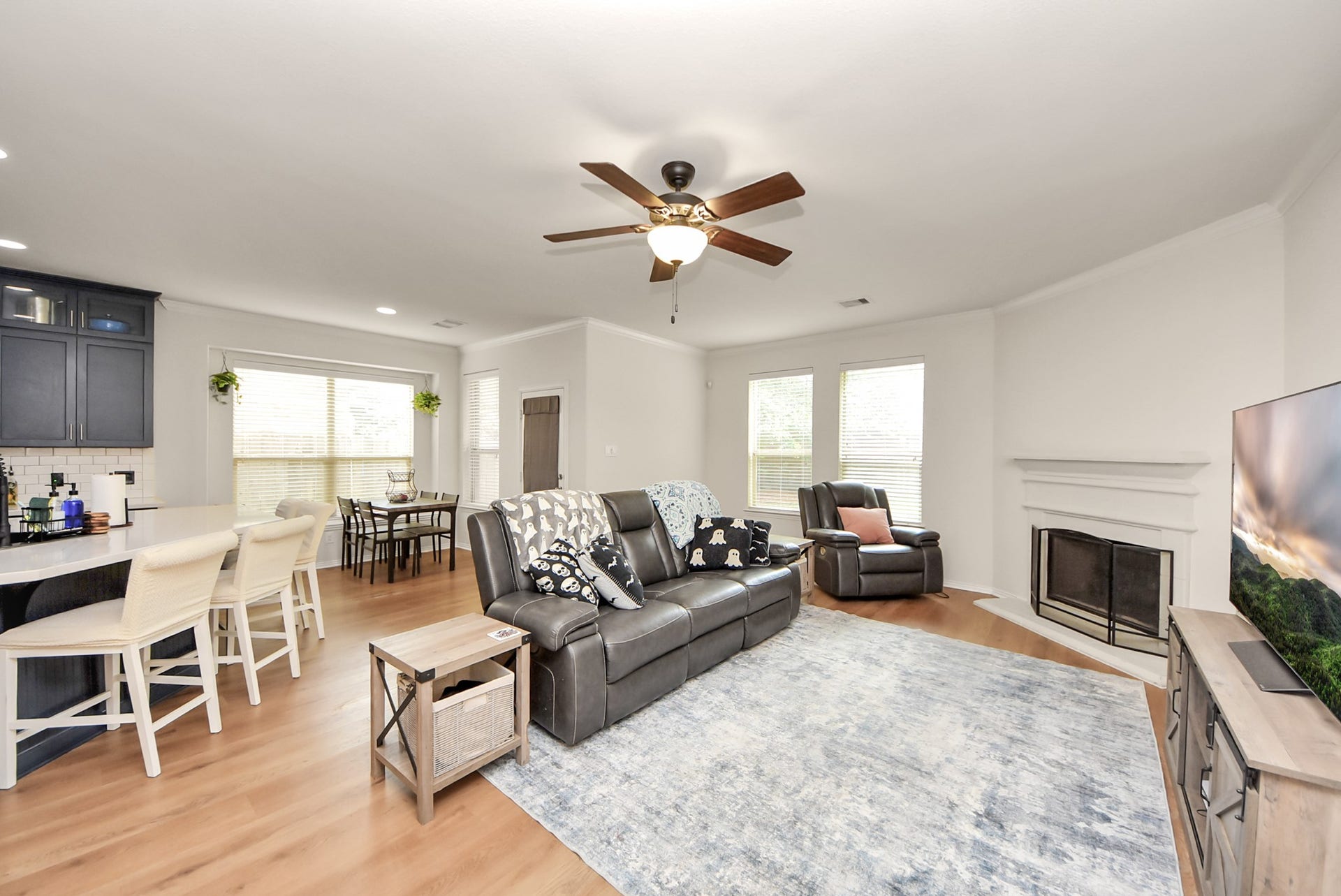 1923 Pontius Drive, Katy, TX 77493 1923 Pontius Drive, Katy, TX 77493