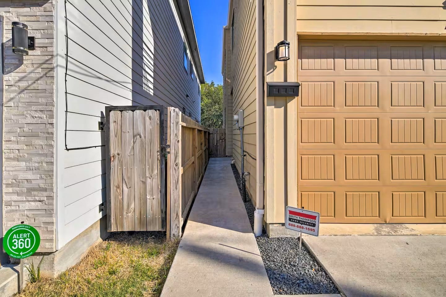 4211 New Orleans Street, Houston, TX 77020 4211 New Orleans Street, Houston, TX 77020