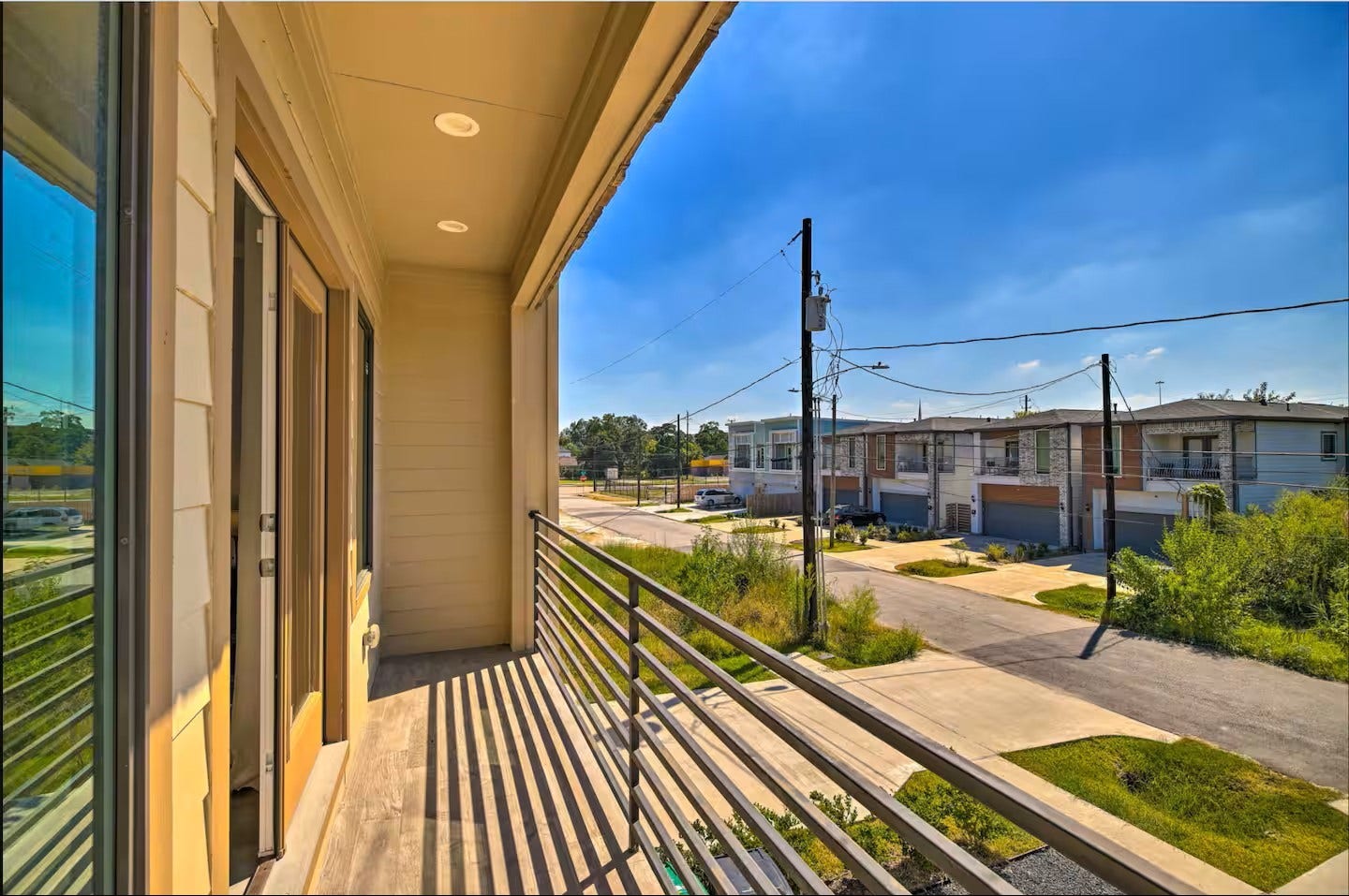 4211 New Orleans Street, Houston, TX 77020 4211 New Orleans Street, Houston, TX 77020