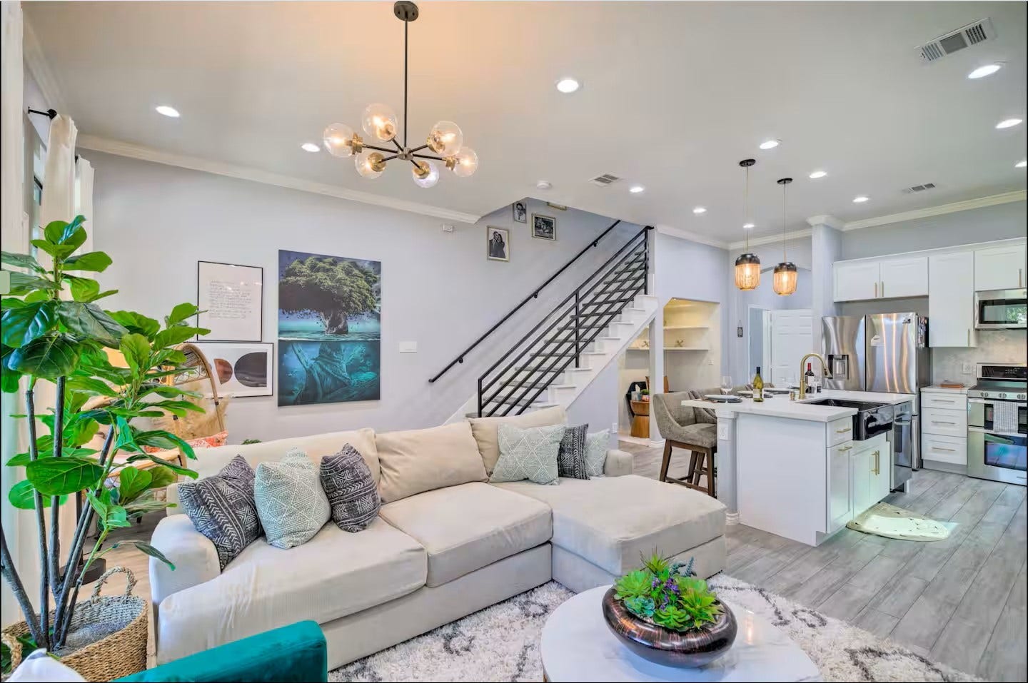 4211 New Orleans Street, Houston, TX 77020 4211 New Orleans Street, Houston, TX 77020