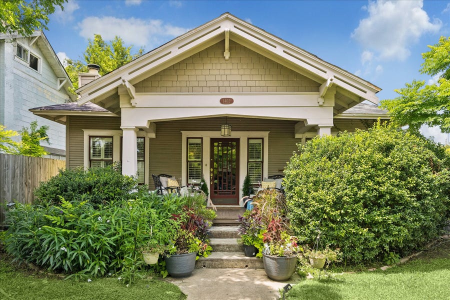 Property photo for 1402 Bonnie Brae Street, Houston, TX