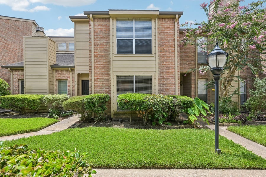 Property photo for 924 Memorial Village Drive, #26, Houston, TX