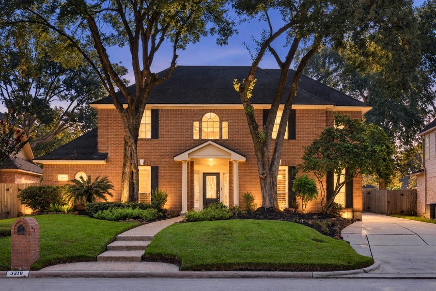 Property photo for 3318 Clover Valley Drive, Kingwood, TX
