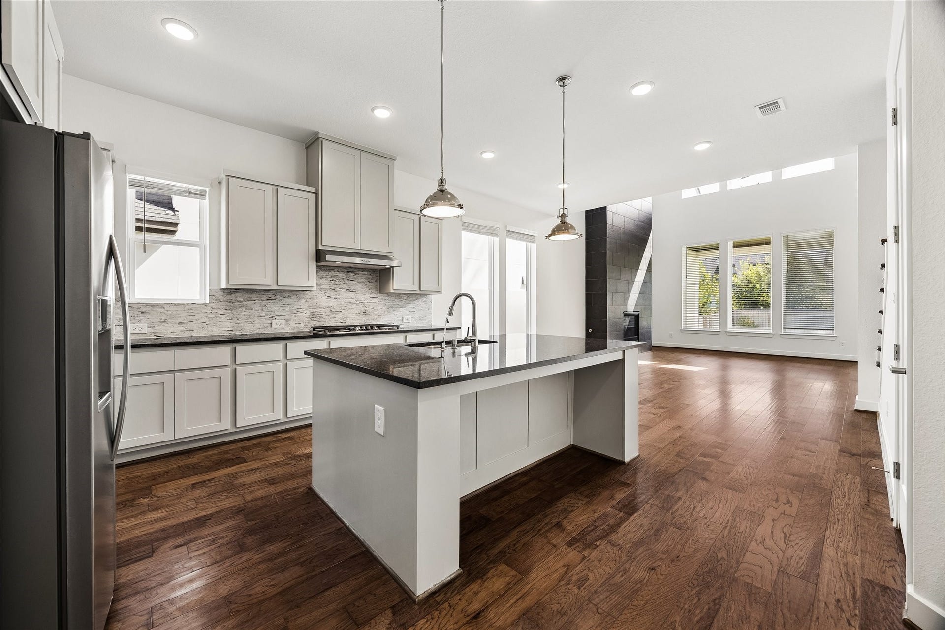 6 Clearview Terrace Place, Tomball, TX 77375 6 Clearview Terrace Place, Tomball, TX 77375
