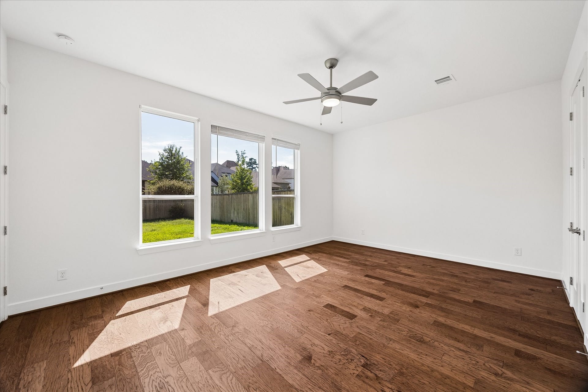 6 Clearview Terrace Place, Tomball, TX 77375 6 Clearview Terrace Place, Tomball, TX 77375