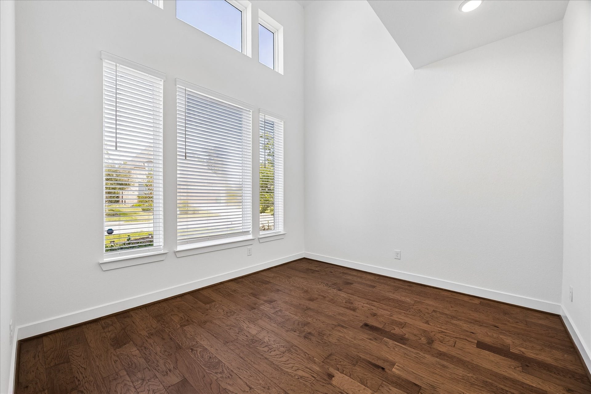6 Clearview Terrace Place, Tomball, TX 77375 6 Clearview Terrace Place, Tomball, TX 77375