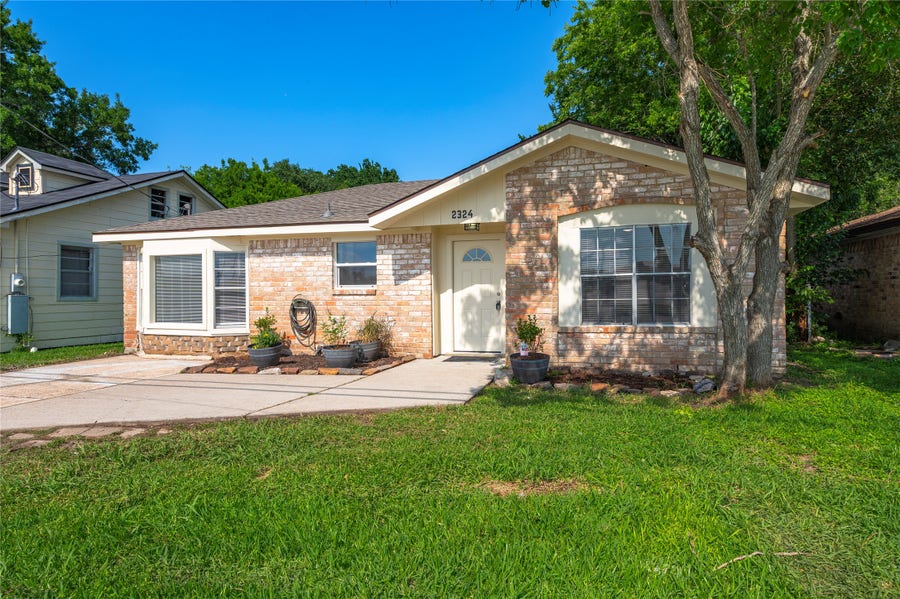 Property photo for 2324 N Logan Street, Texas City, TX