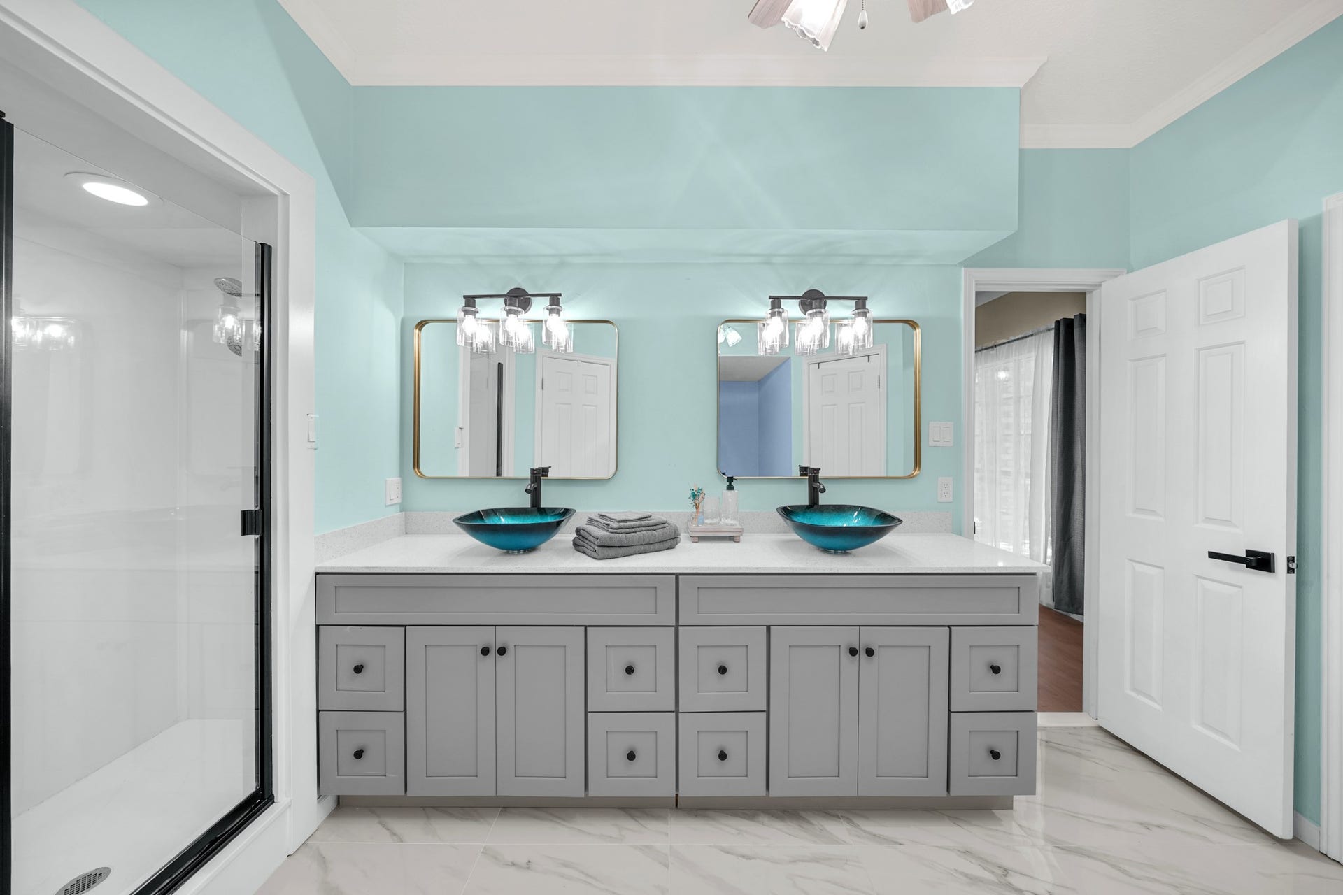 15110 Walters Road, Houston, TX 77068 Primary bathroom