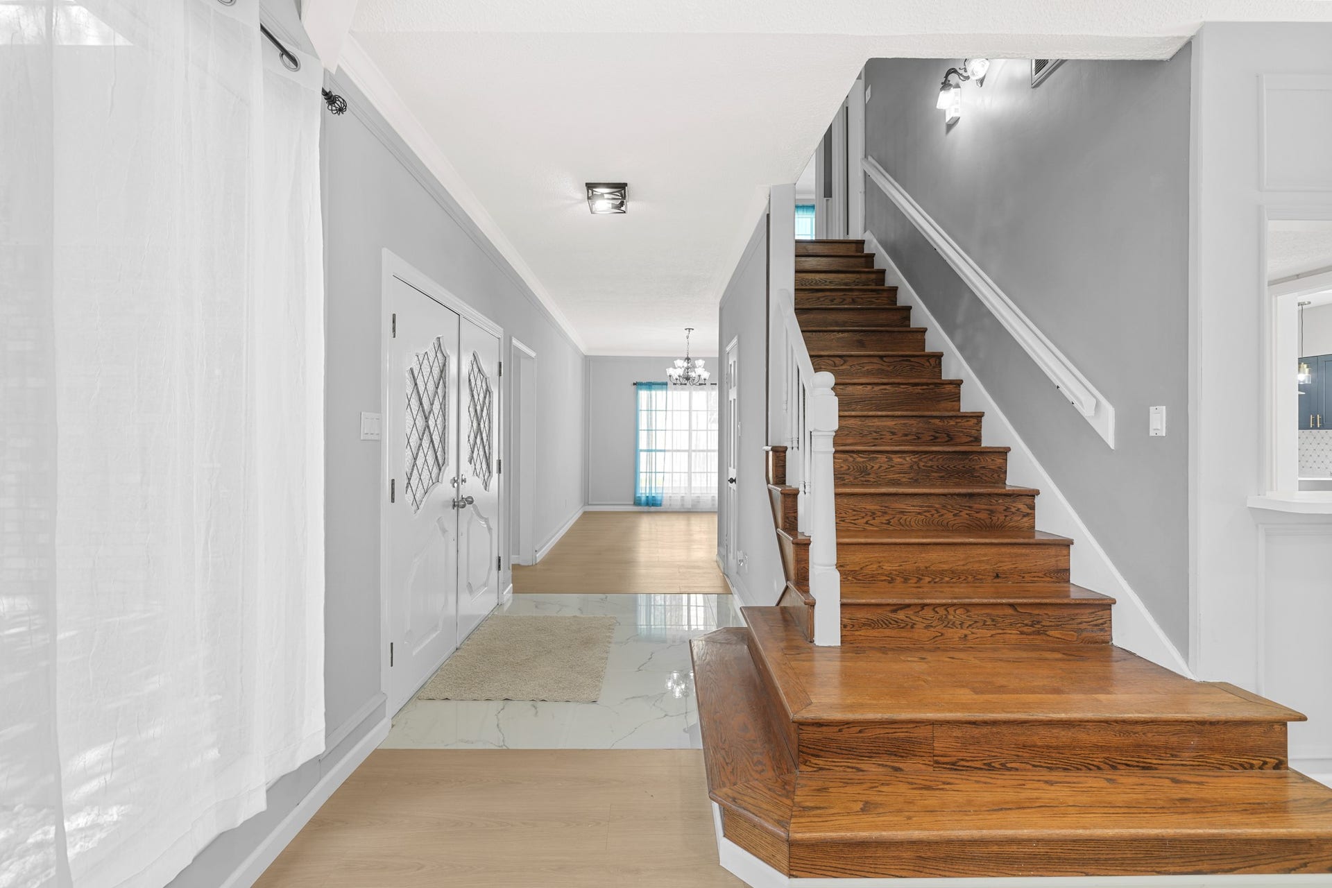 15110 Walters Road, Houston, TX 77068 Beautiful welcome foyer