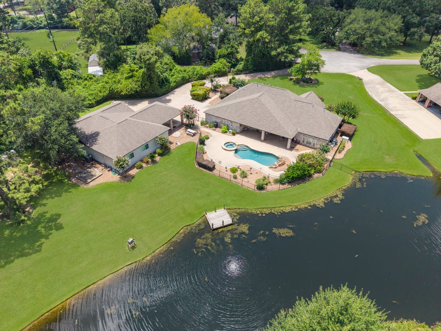 Property photo for 2327 Timberbreeze Court, Magnolia, TX
