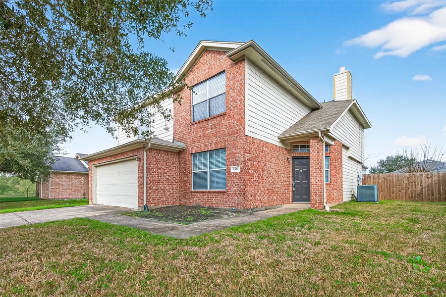 Property photo for 1411 Heath Cote Lane, Houston, TX
