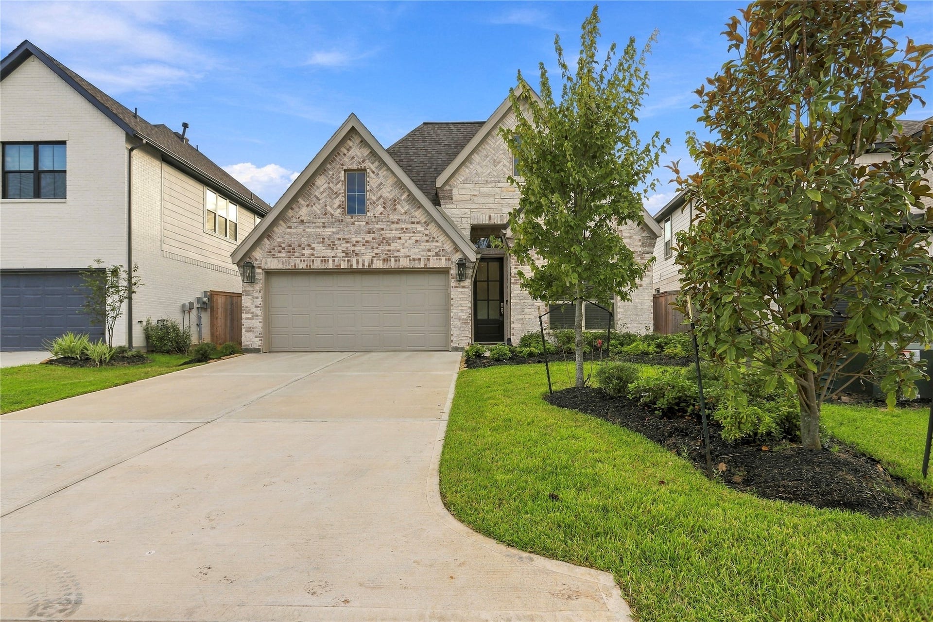 211 Sierra Stream Lane, Conroe, TX 77304 211 Sierra Stream Lane, Conroe, TX 77304
