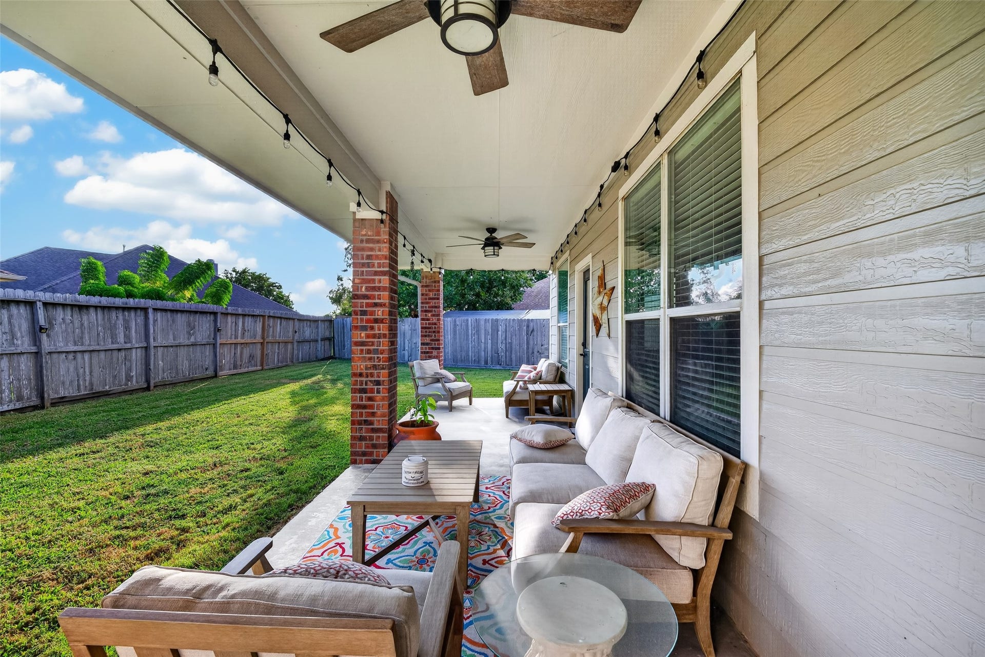 113 Erin Court, La Porte, TX 77571 Shaded patio made for slow evenings outdoors.