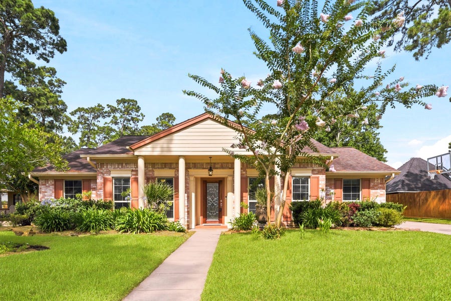 Property photo for 3726 Autumn Lane, Baytown, TX