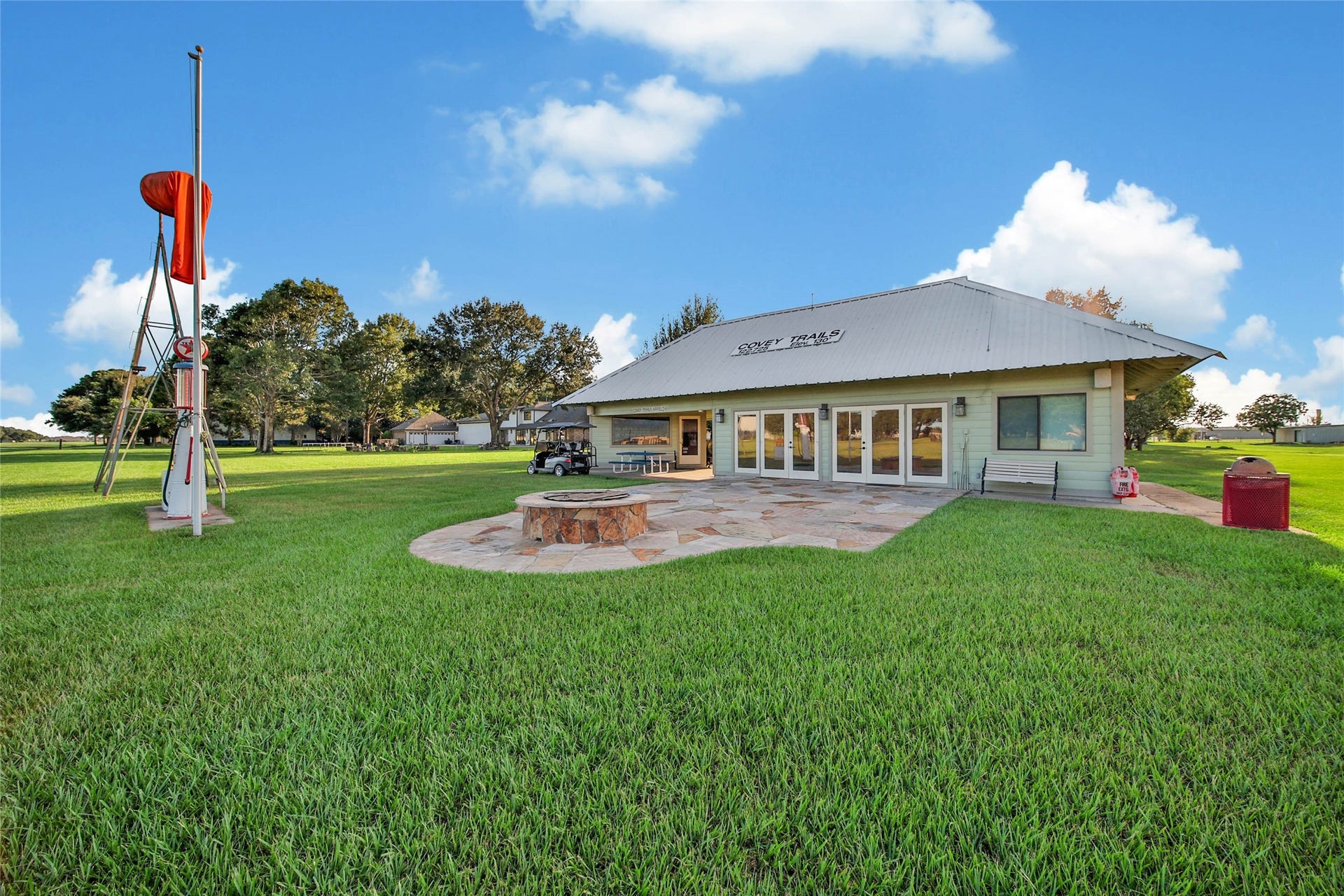 11 W Kitty Hawk ST, Richmond, TX 77406 Cove Trails community amenity center complements the neighborhoods unique aviation-oriented lifestyle.*