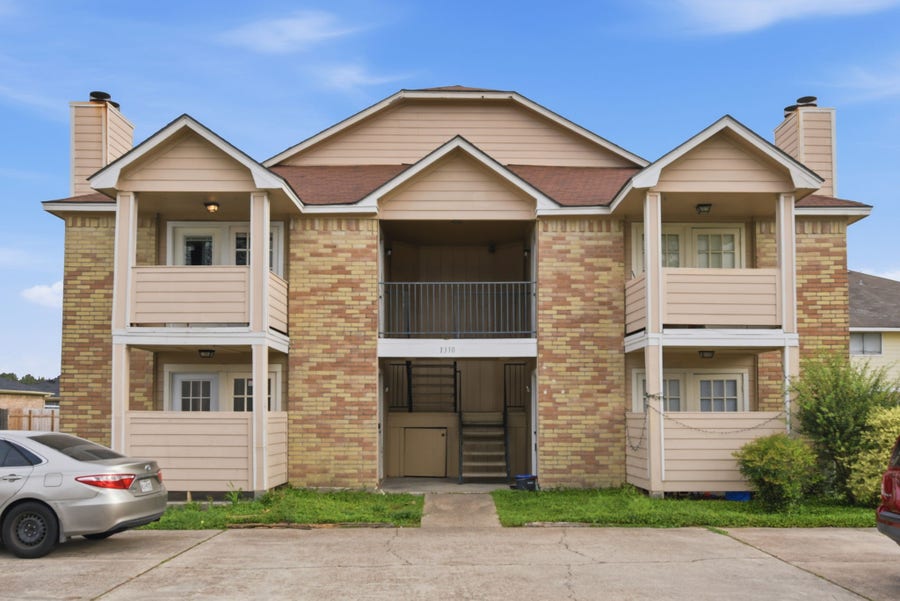 Property photo for 1310 Brenda Lane, #C, Humble, TX