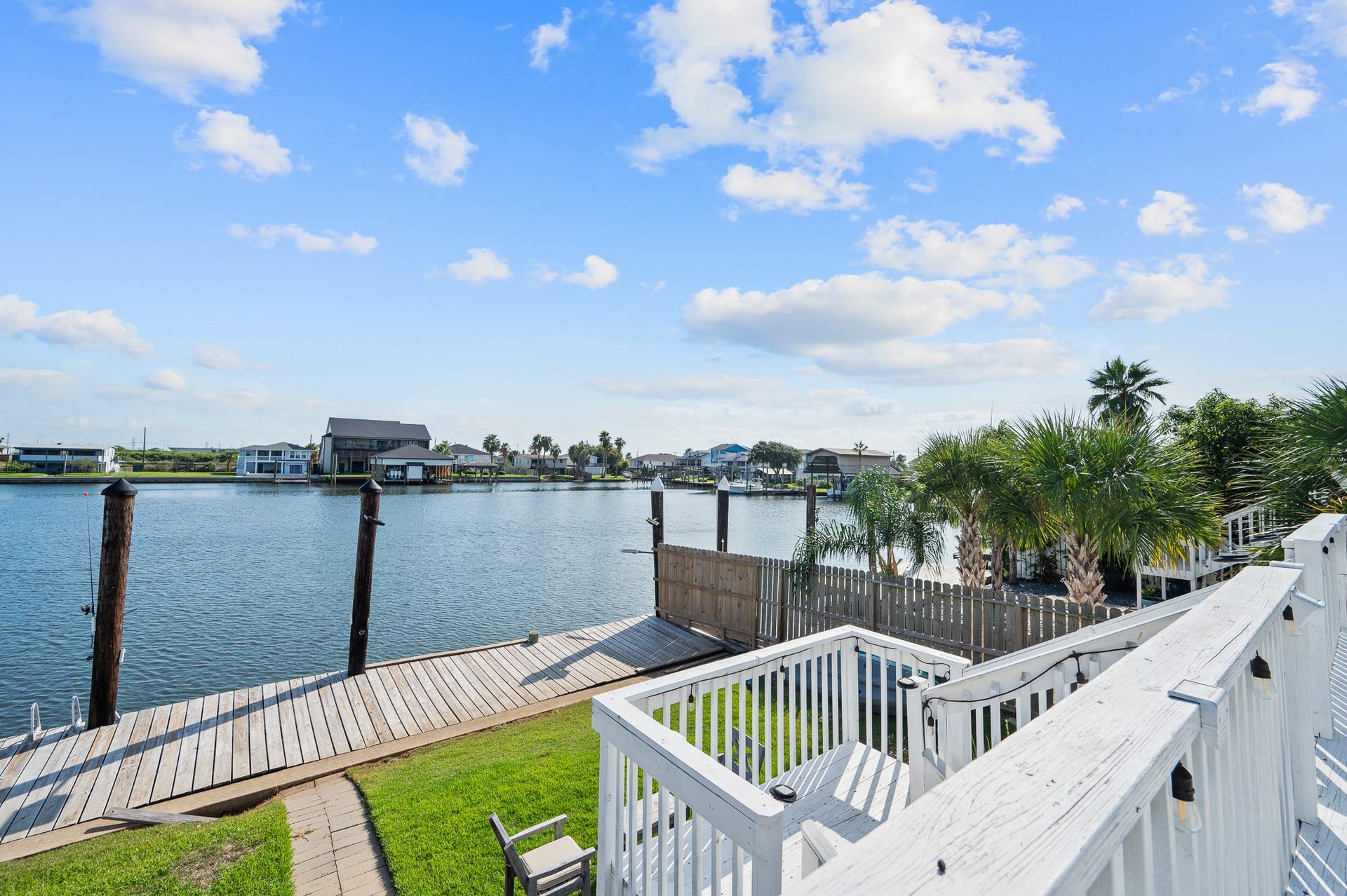 906 91st Street, Galveston, TX 77554 906 91st Street, Galveston, TX 77554