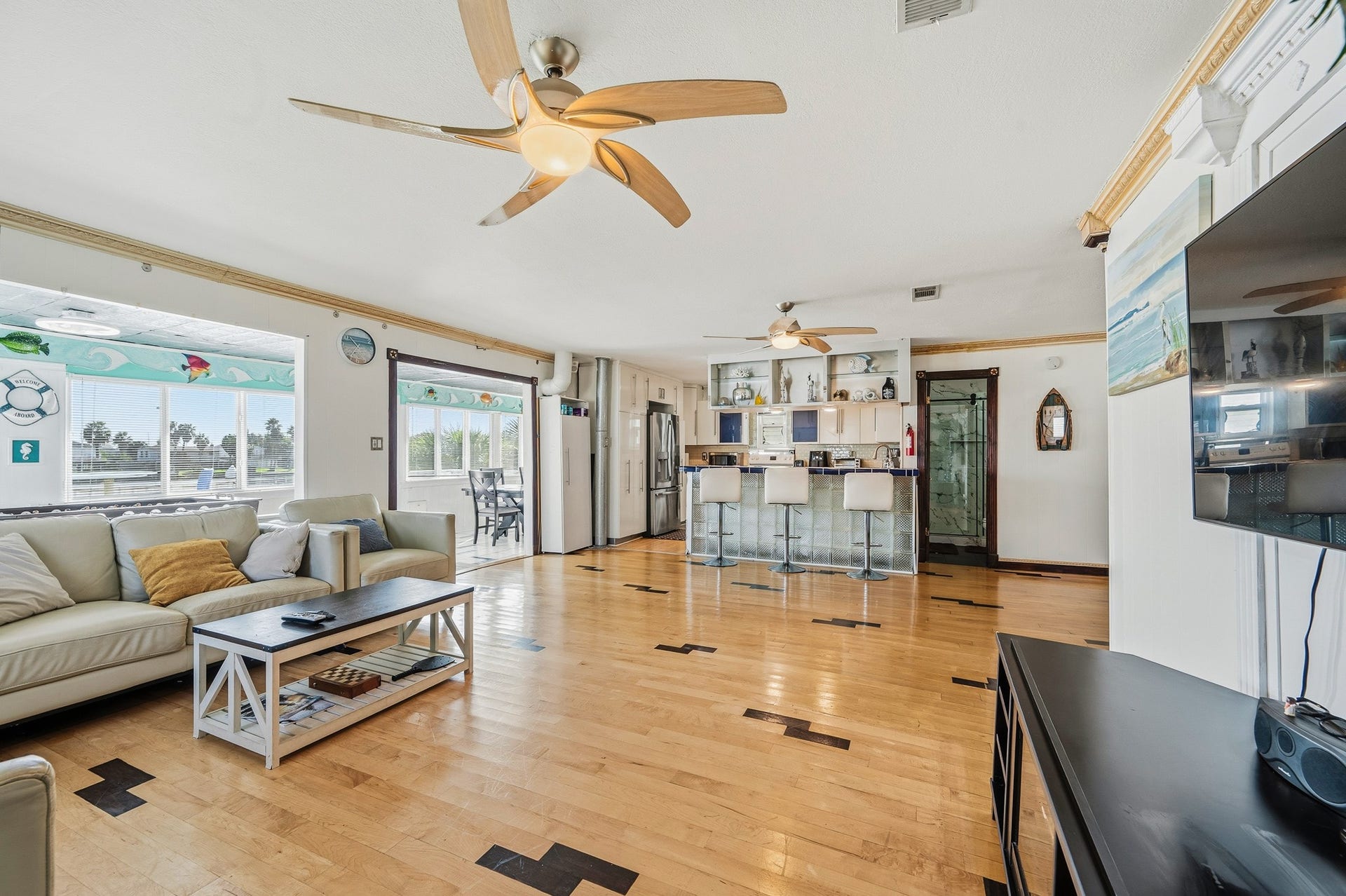906 91st Street, Galveston, TX 77554 906 91st Street, Galveston, TX 77554