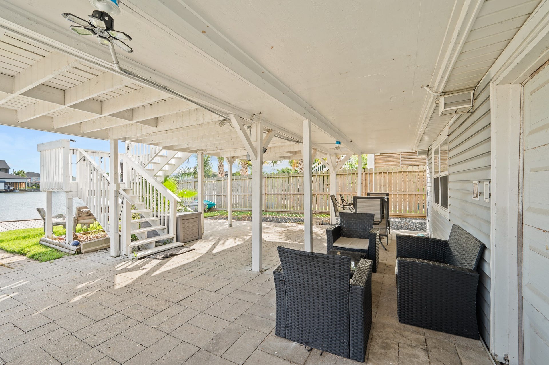 906 91st Street, Galveston, TX 77554 906 91st Street, Galveston, TX 77554