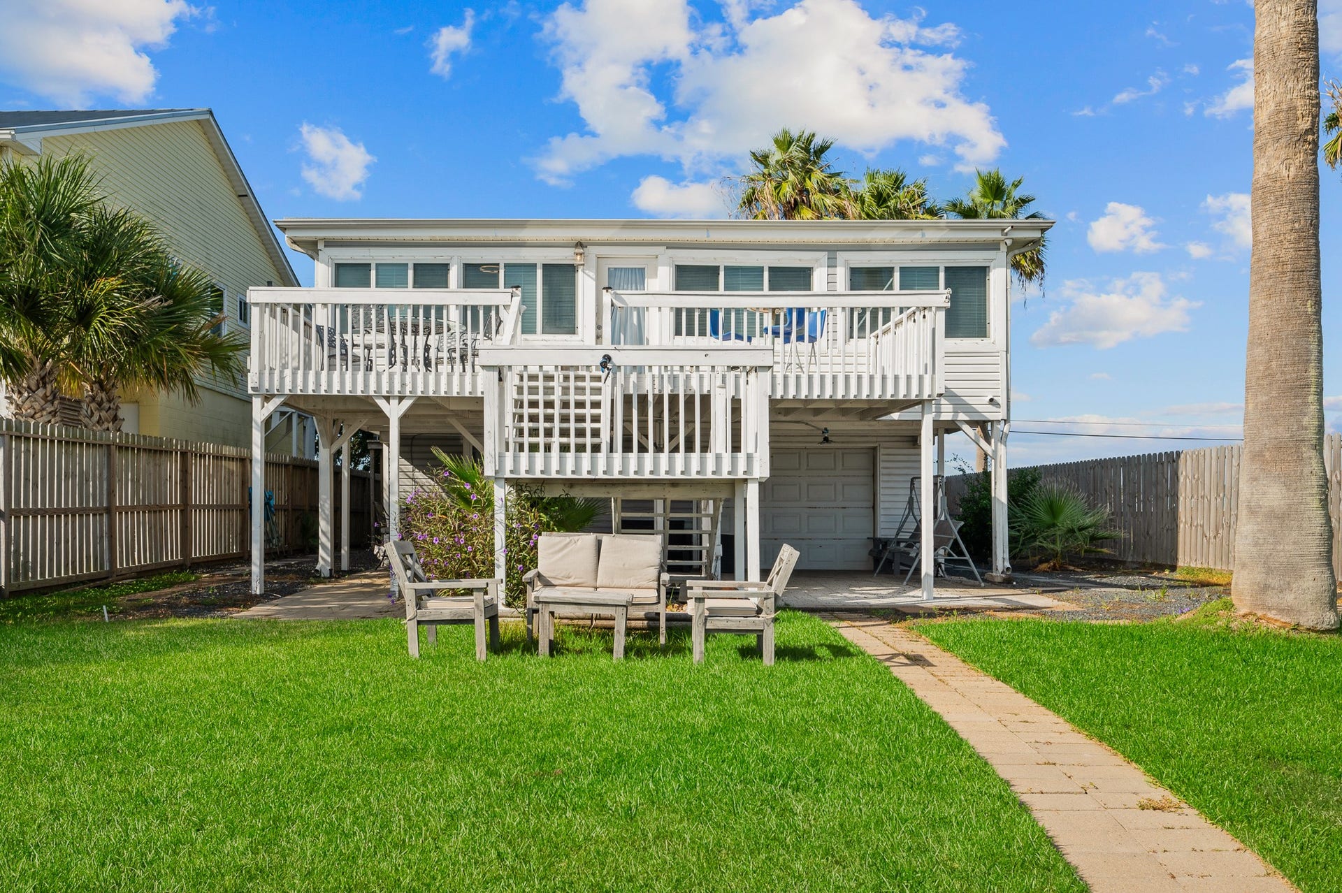 906 91st Street, Galveston, TX 77554 906 91st Street, Galveston, TX 77554