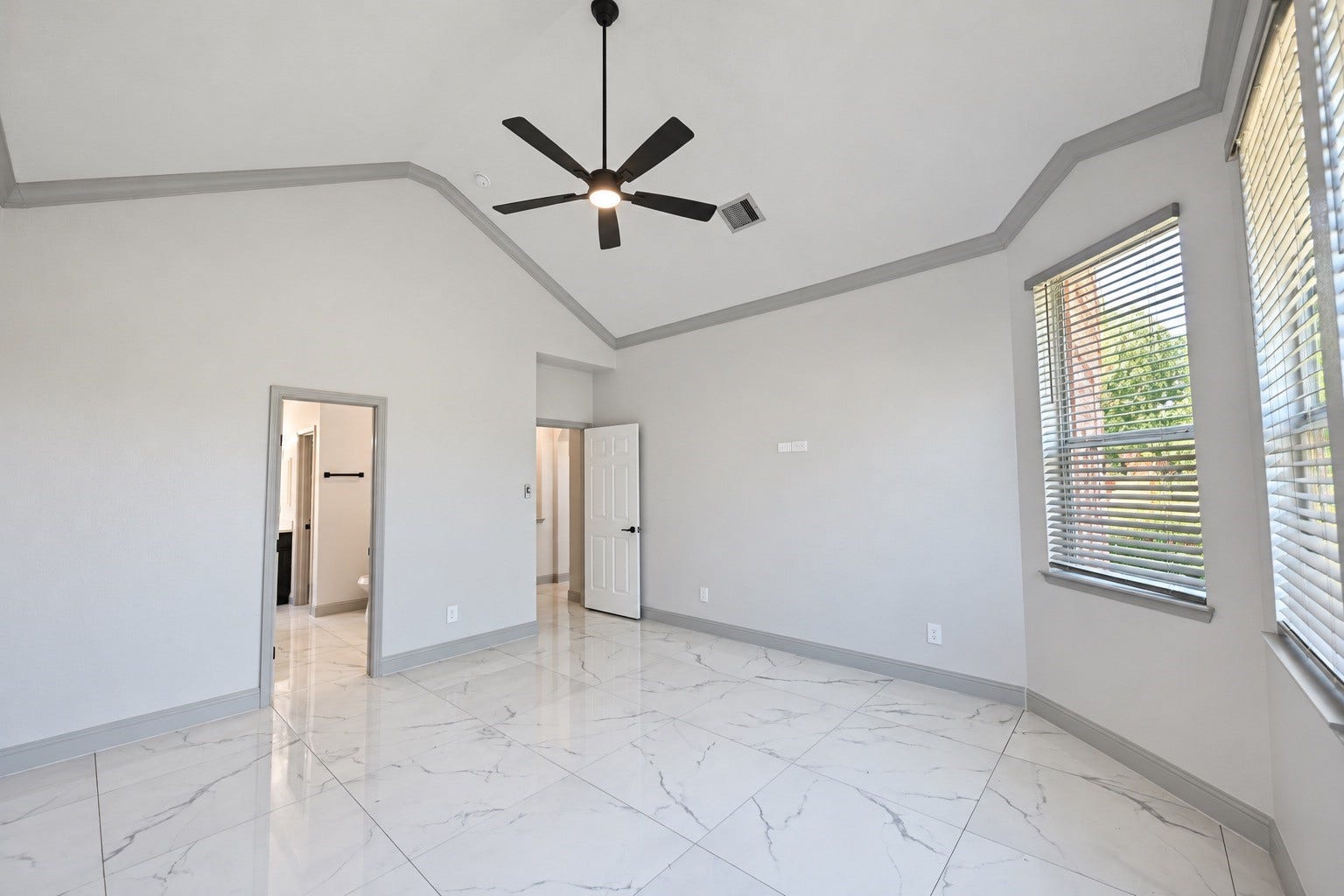 511 Briscoe Circle, Dickinson, TX 77539 511 Briscoe Circle, Dickinson, TX 77539