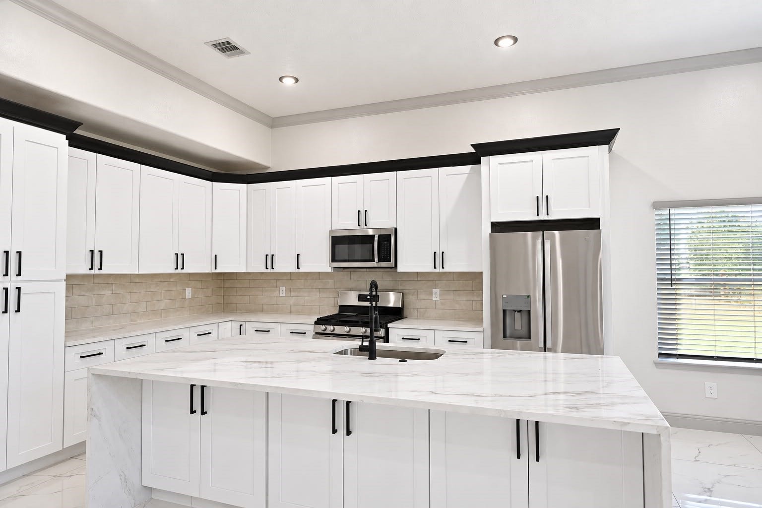 511 Briscoe Circle, Dickinson, TX 77539 511 Briscoe Circle, Dickinson, TX 77539