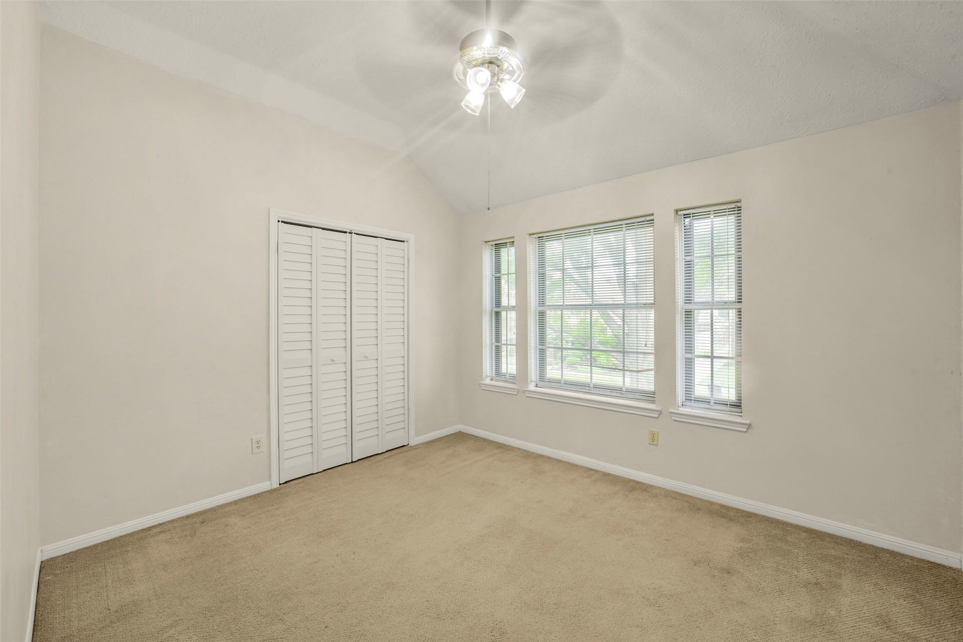126 Shadow Wood Drive, Sugar Land, TX 77498 126 Shadow Wood Drive, Sugar Land, TX 77498