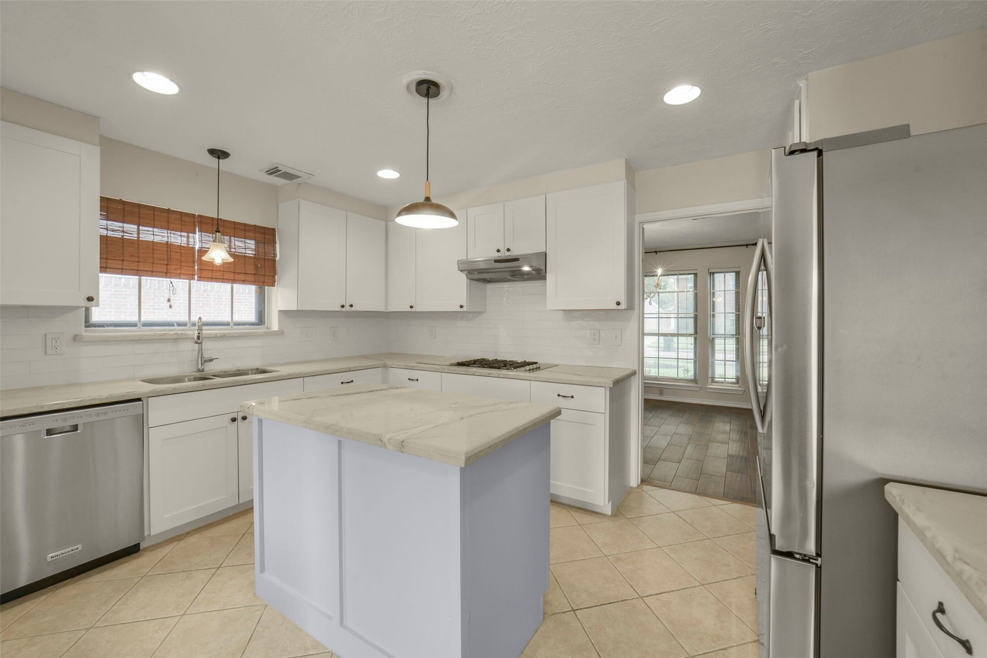 126 Shadow Wood Drive, Sugar Land, TX 77498 126 Shadow Wood Drive, Sugar Land, TX 77498