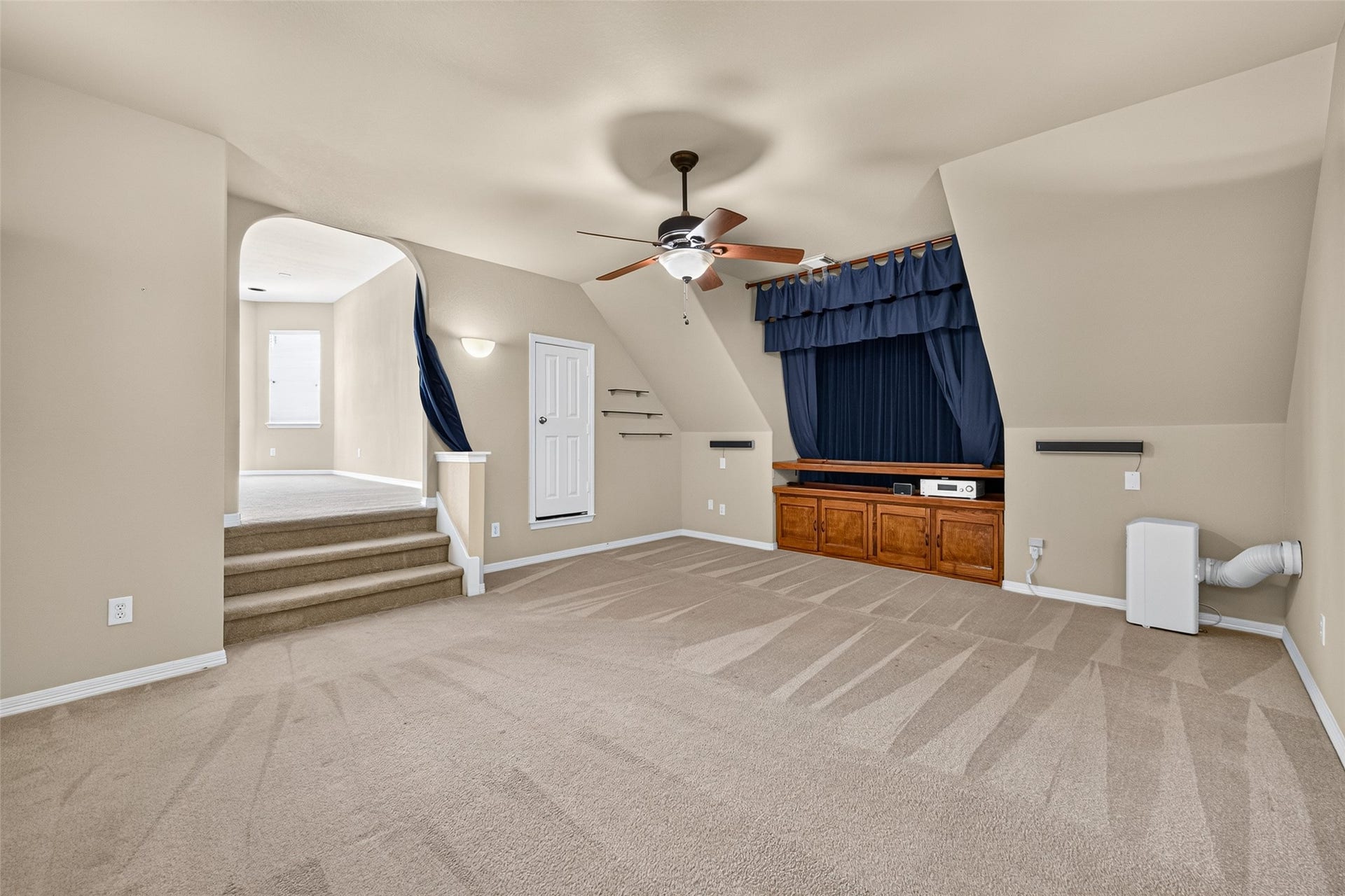 6118 Southwell Lane, League City, TX 77573 6118 Southwell Lane, League City, TX 77573