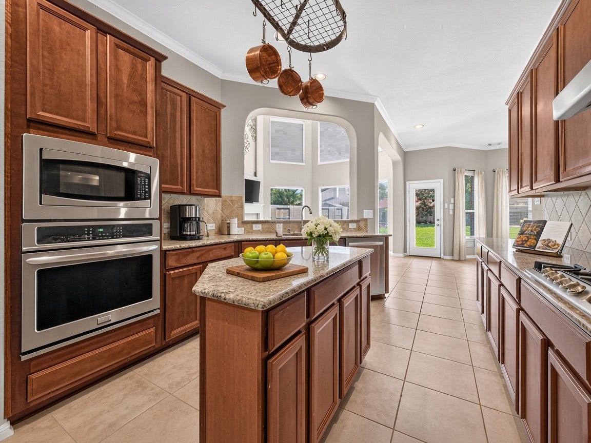 6118 Southwell Lane, League City, TX 77573 6118 Southwell Lane, League City, TX 77573