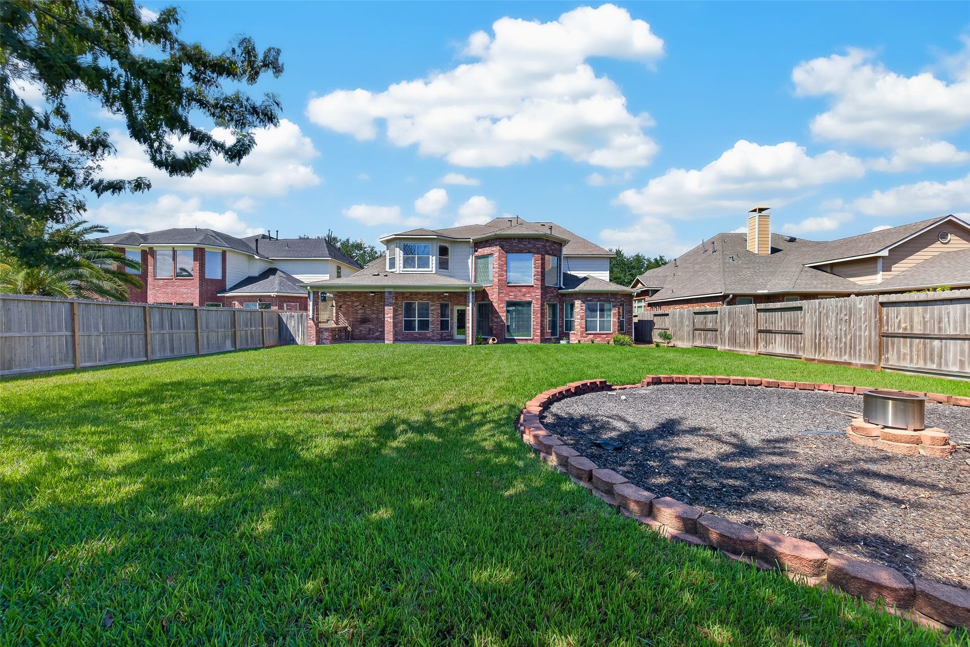 6118 Southwell Lane, League City, TX 77573 6118 Southwell Lane, League City, TX 77573