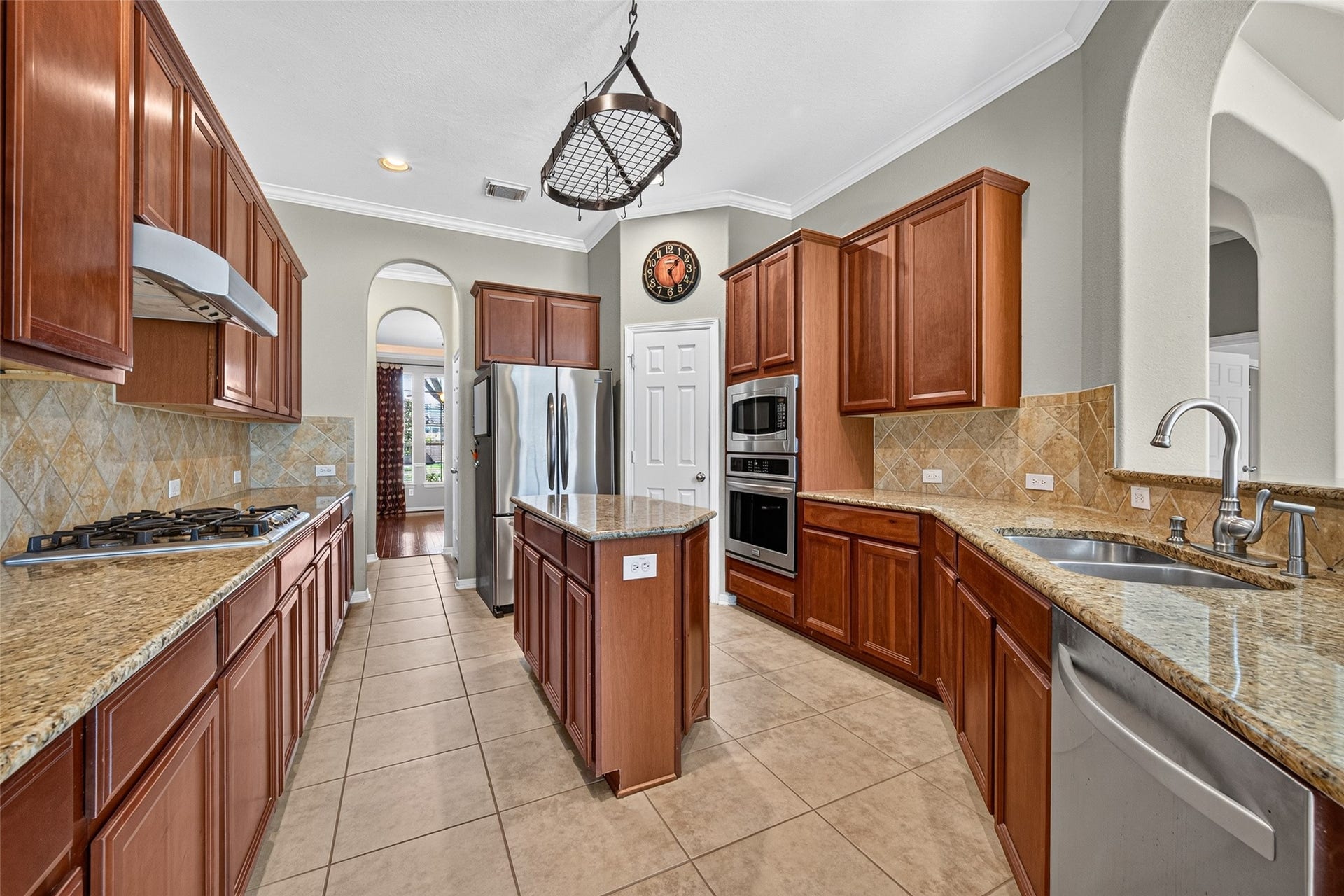 6118 Southwell Lane, League City, TX 77573 6118 Southwell Lane, League City, TX 77573