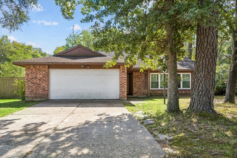 Property photo for 3235 Villagedale Drive, Kingwood, TX