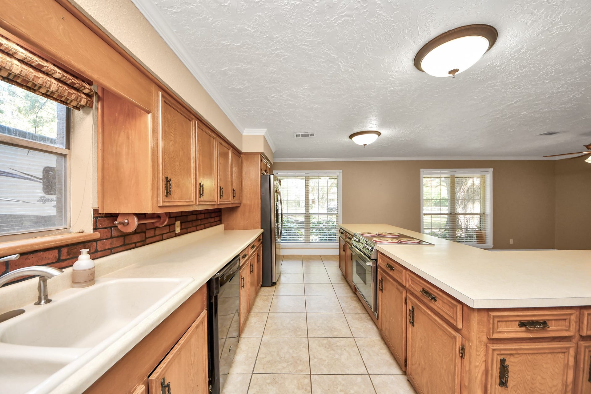 215 Hardy Street, Bacliff, TX 77518 215 Hardy Street, Bacliff, TX 77518