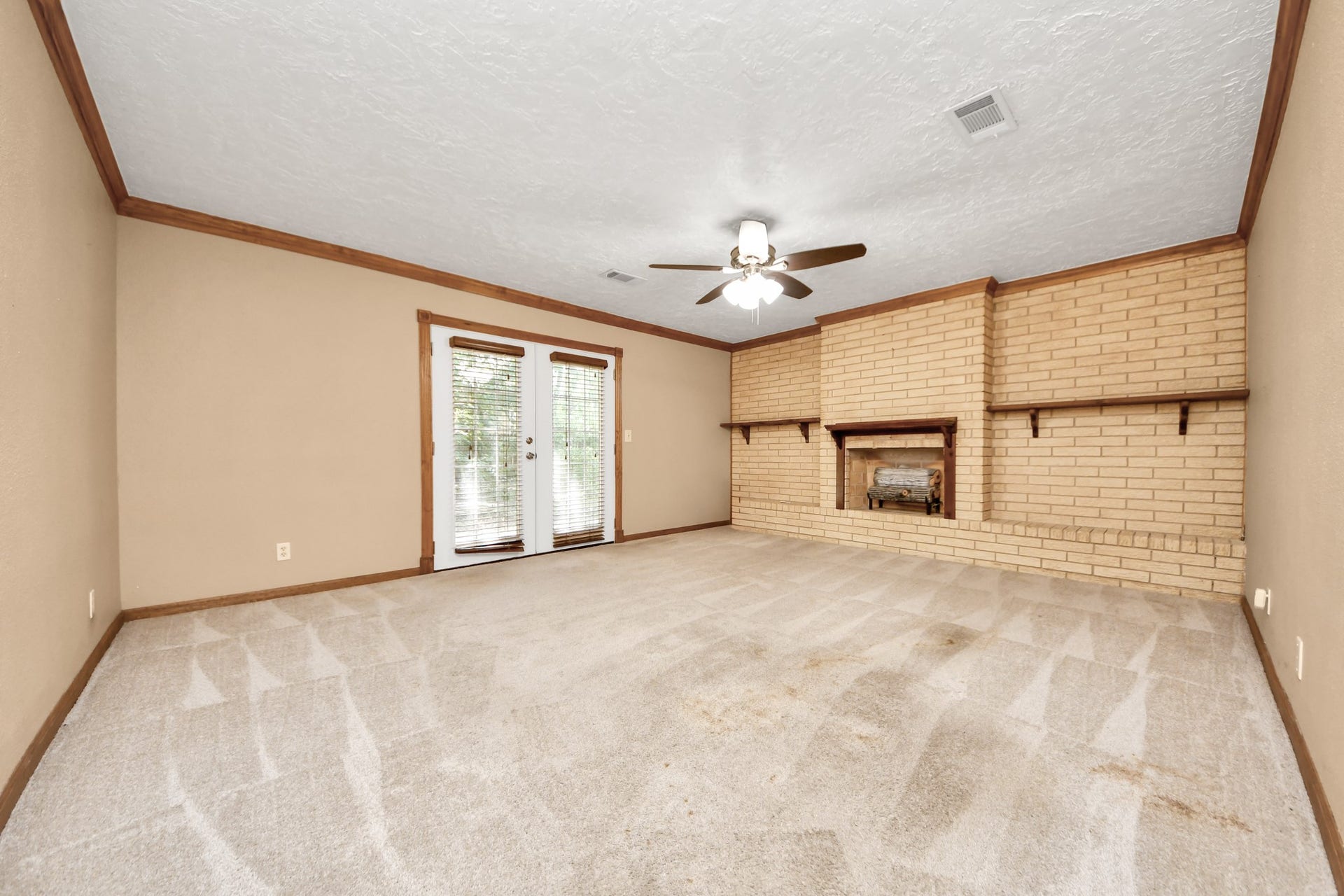 215 Hardy Street, Bacliff, TX 77518 215 Hardy Street, Bacliff, TX 77518