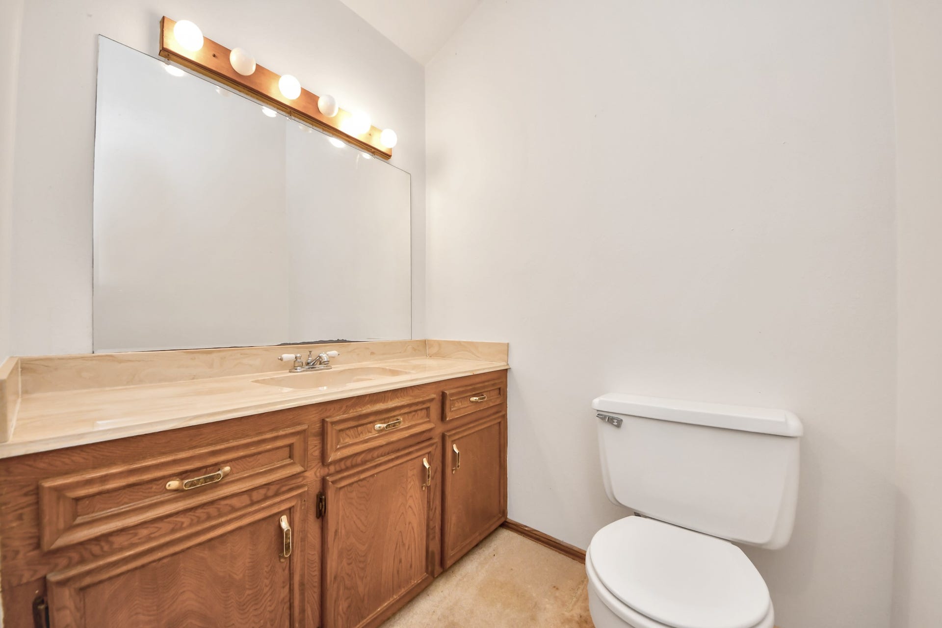 215 Hardy Street, Bacliff, TX 77518 215 Hardy Street, Bacliff, TX 77518