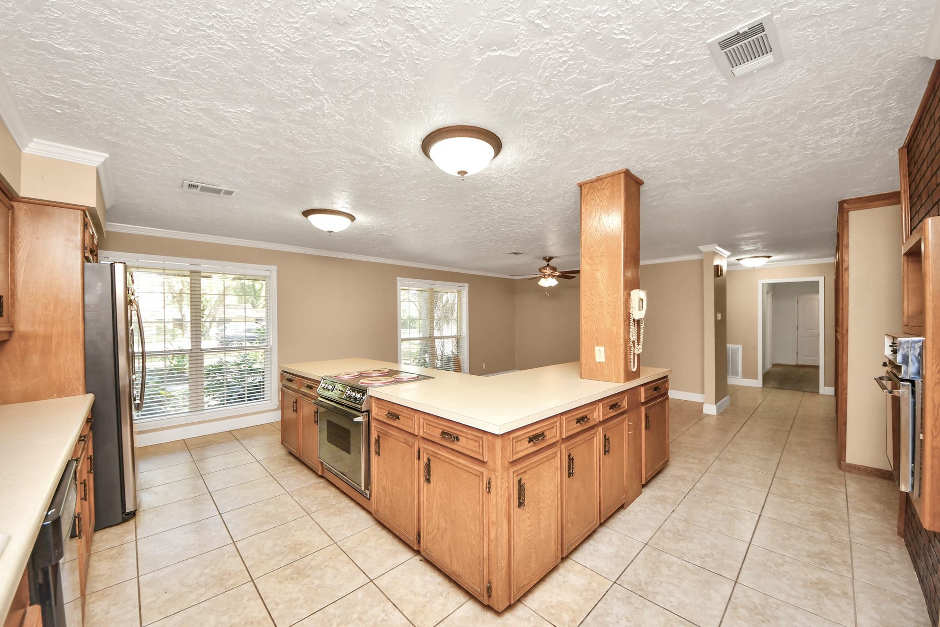 215 Hardy Street, Bacliff, TX 77518 215 Hardy Street, Bacliff, TX 77518