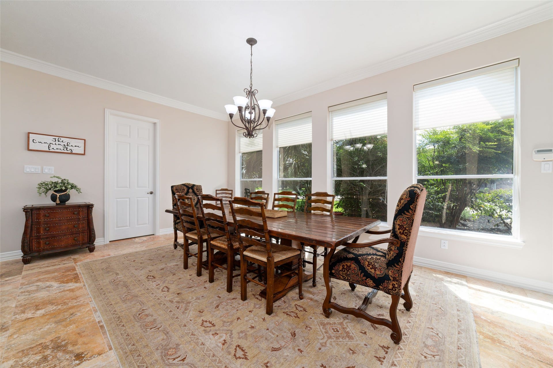 The breakfast room is ideal for family gatherings.