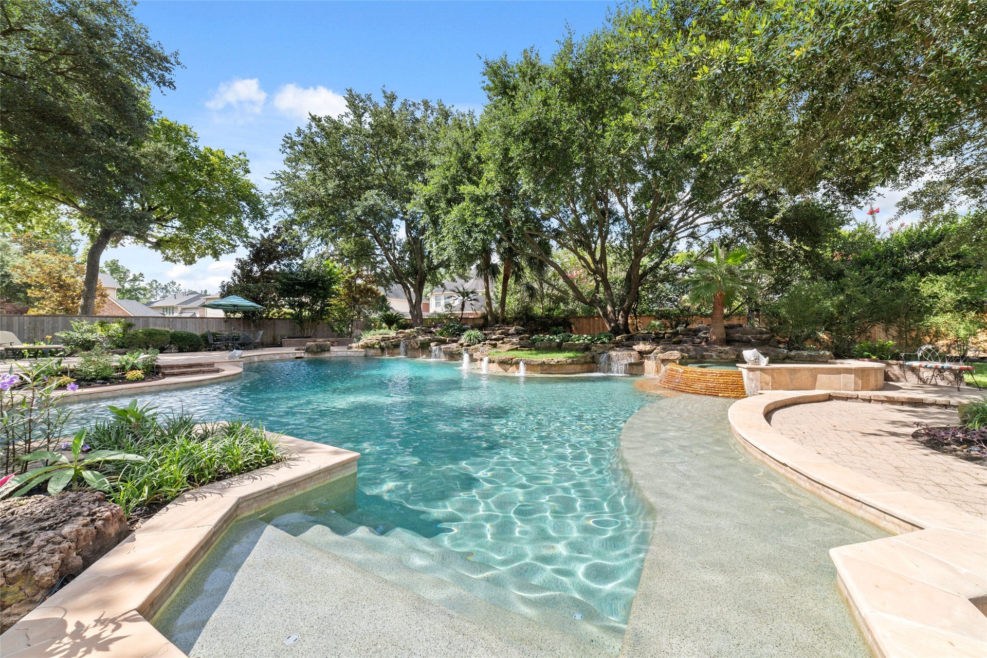 Ledge to lounge on the pool during those hot days.