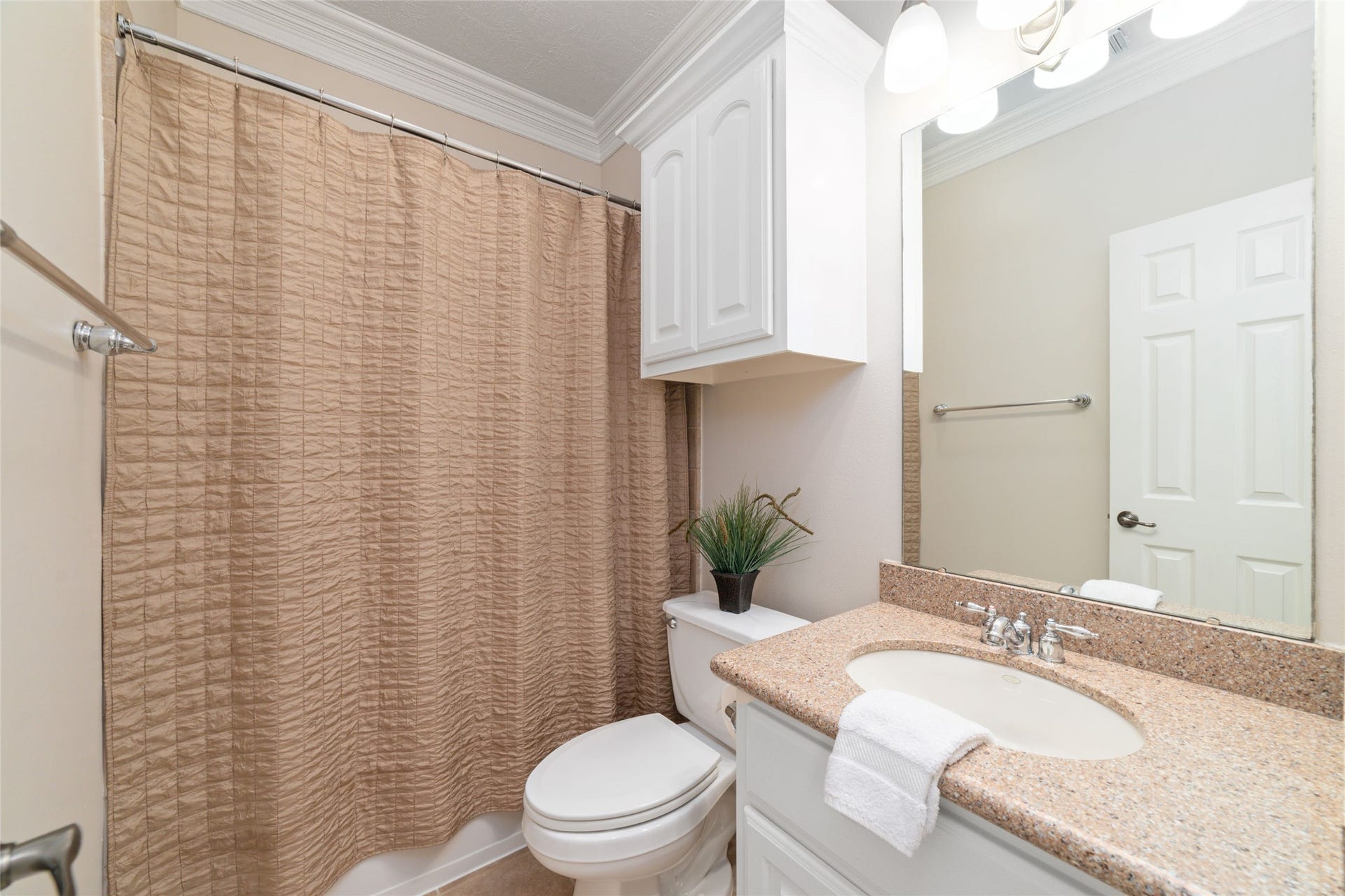 Full bathroom off the game room