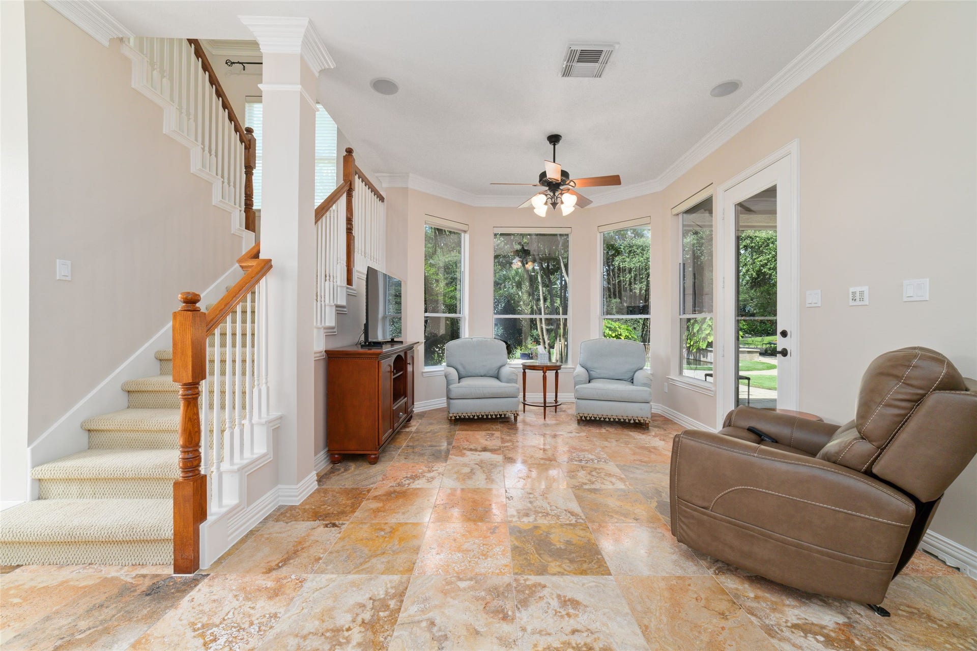 Enjoy a cozy seating area adjacent to the kitchen.