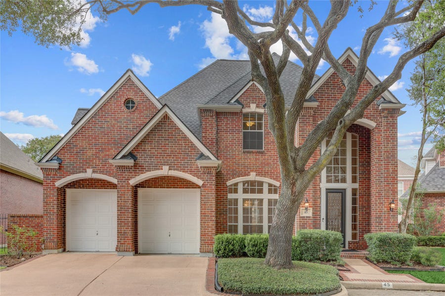 Property photo for 45 Ambleside Crescent Drive, Sugar Land, TX