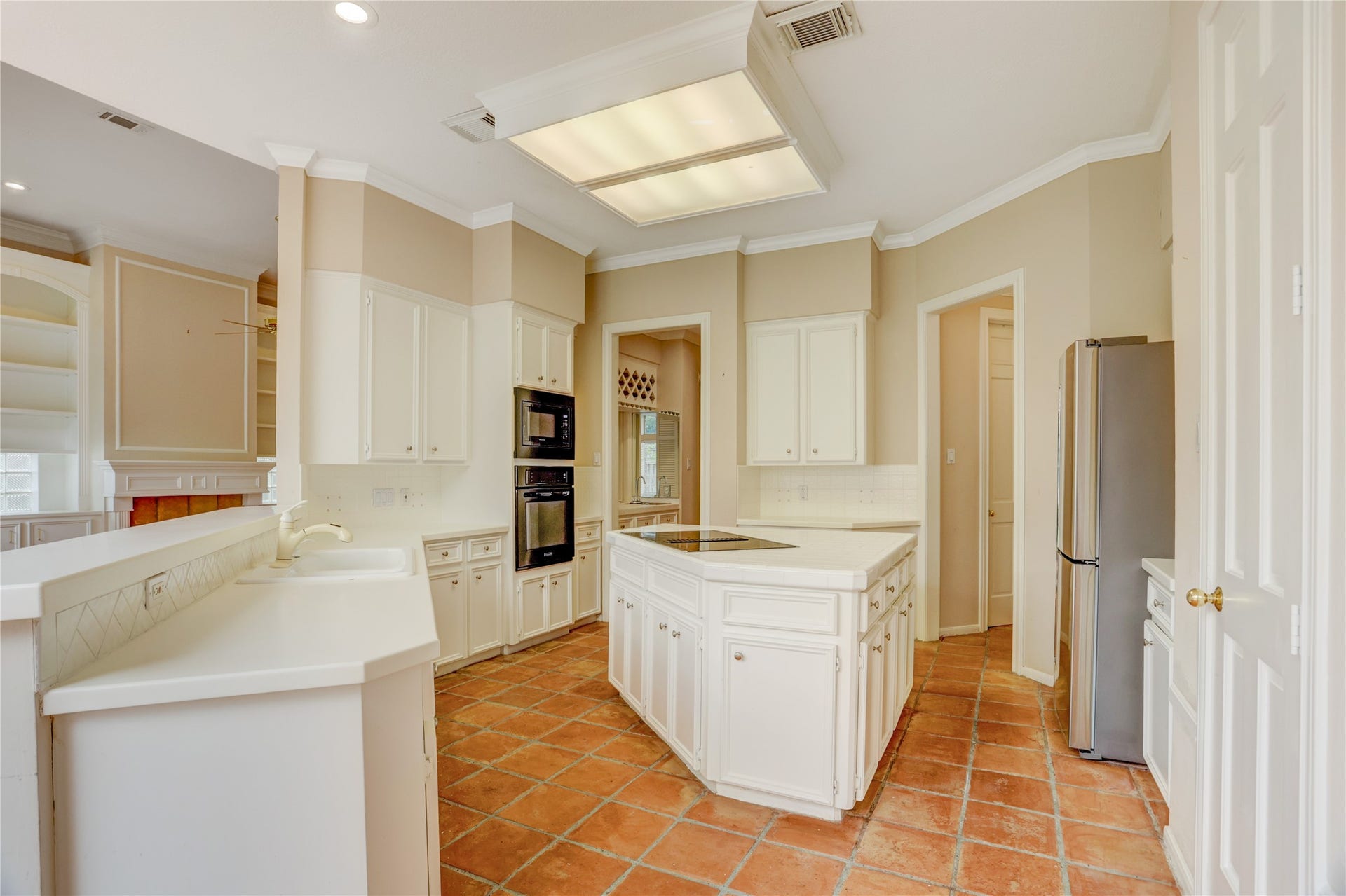 45 Ambleside Crescent Drive, Sugar Land, TX 77479