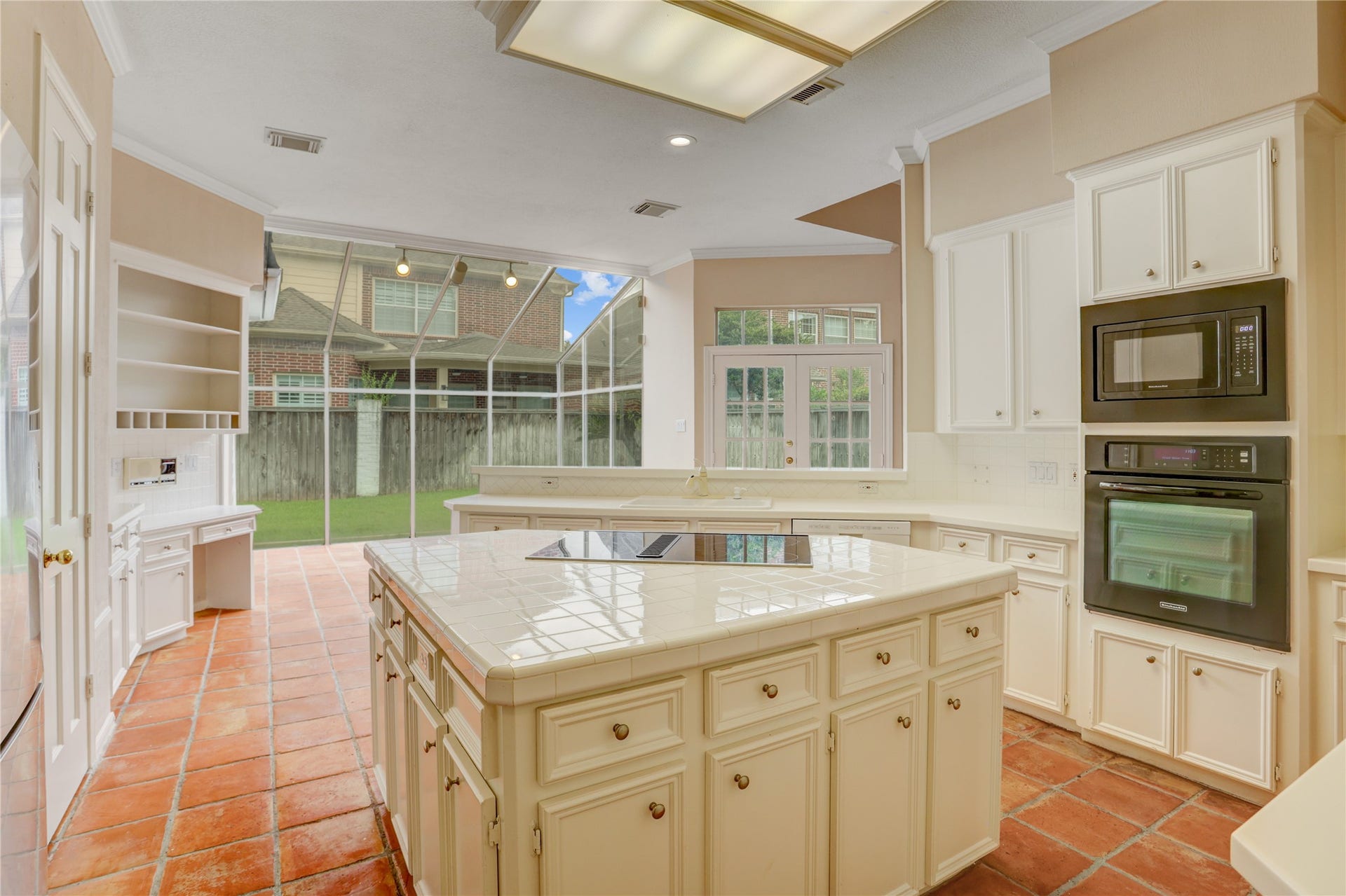 45 Ambleside Crescent Drive, Sugar Land, TX 77479