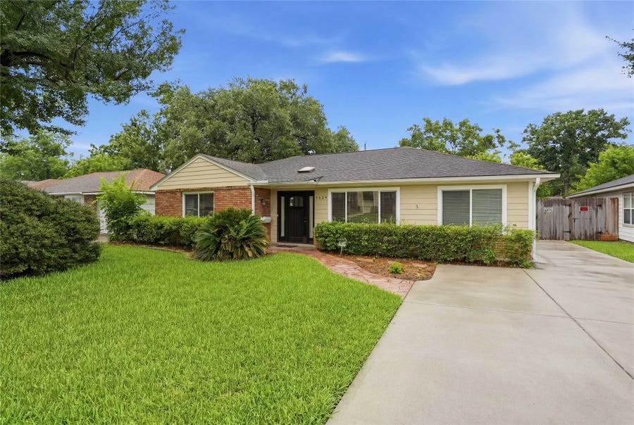 Property photo for 9629 Maribelle Way, Houston, TX