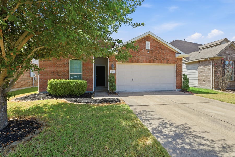 Property photo for 2602 Cold River Dr Drive, Humble, TX