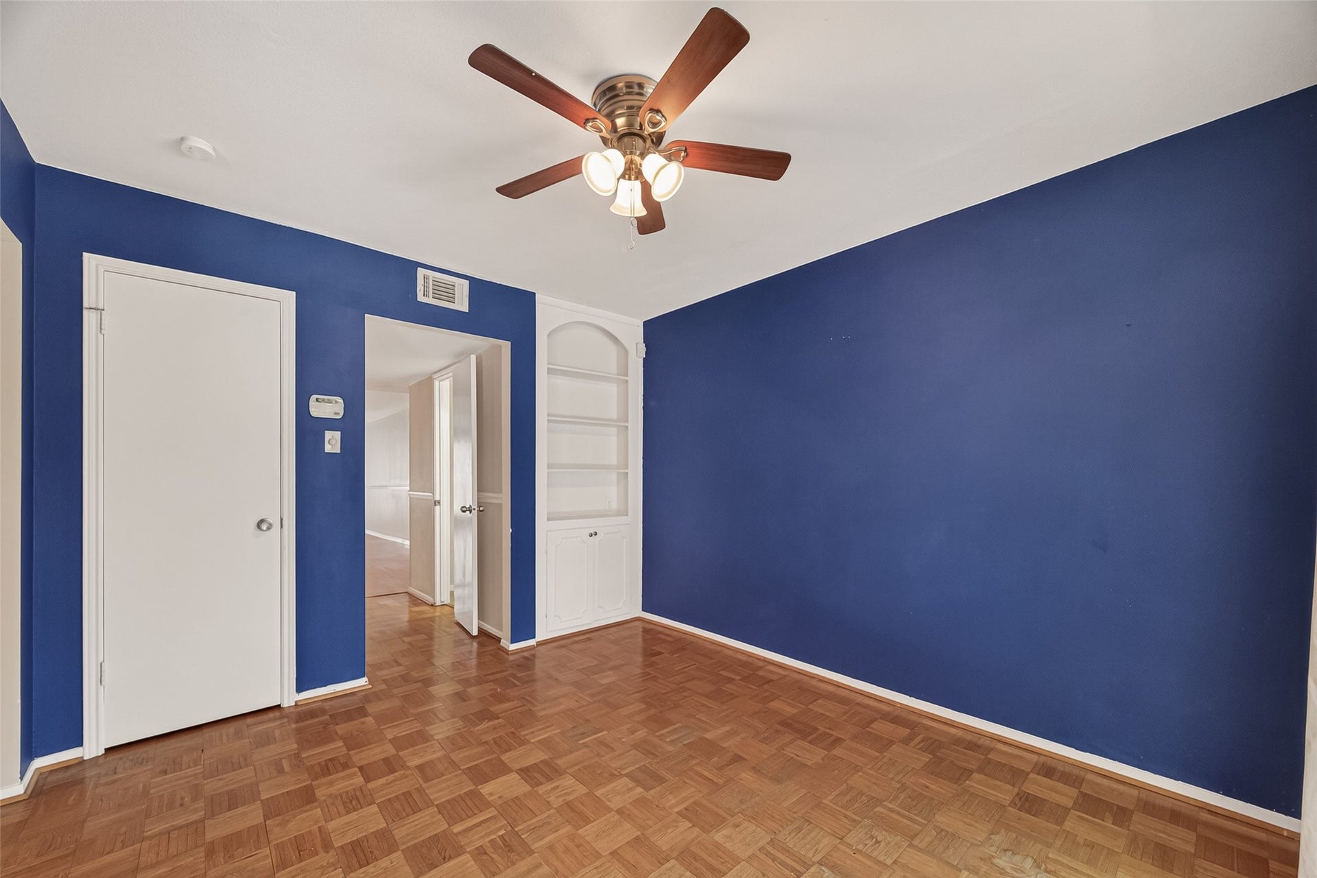 408 N Post Oak Lane, #408, Houston, TX 77024