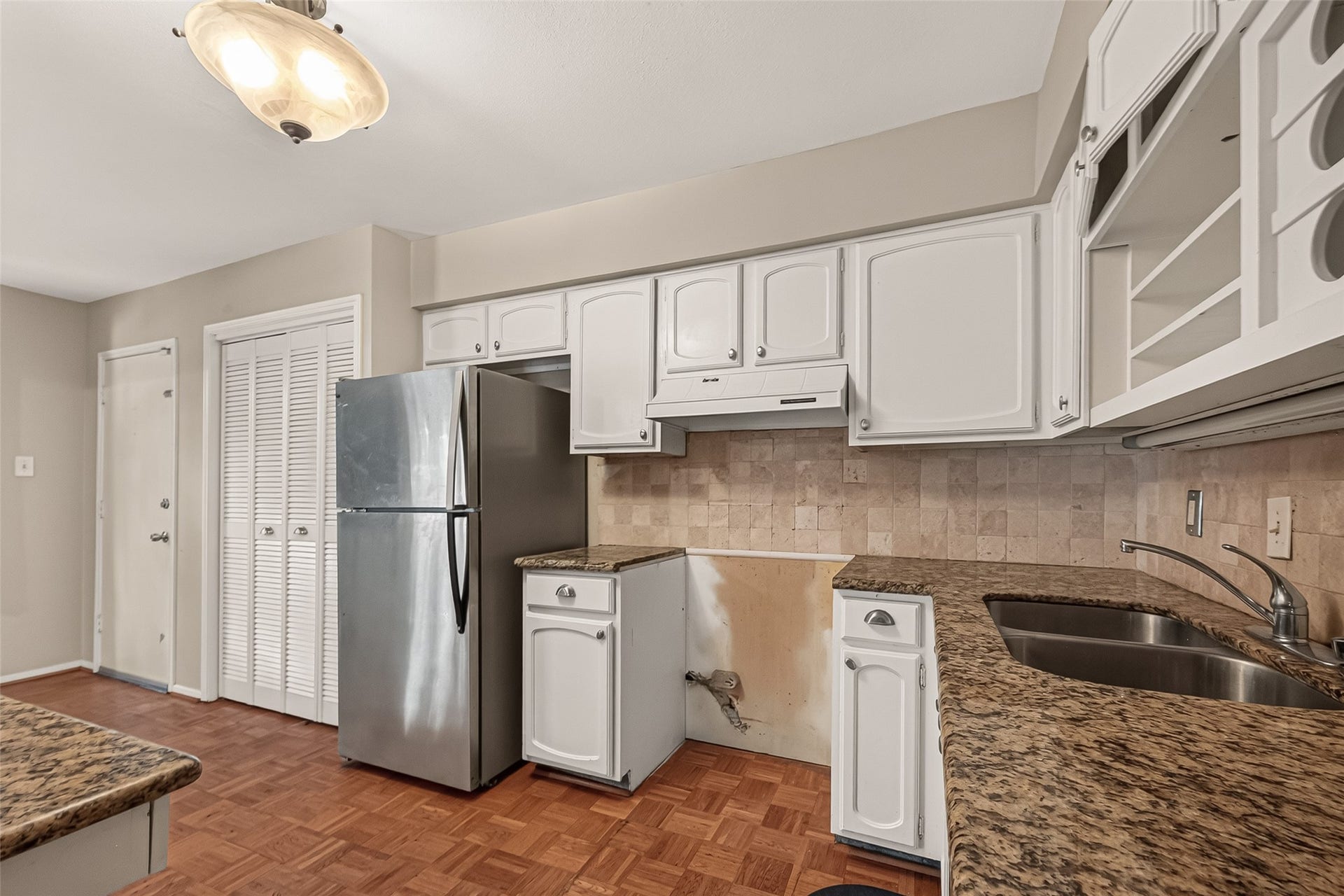 408 N Post Oak Lane, #408, Houston, TX 77024