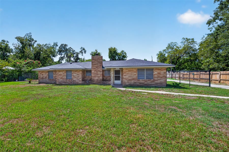 Property photo for 16407 Mahan Road, Houston, TX