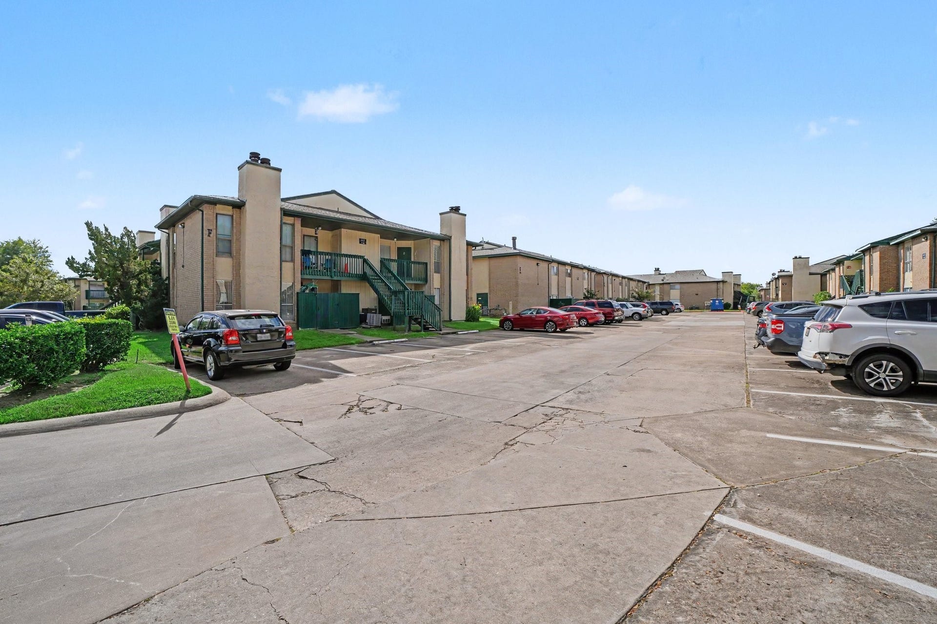 1516 Bay Area Boulevard, #F15, Houston, TX 77058 Front Exterior of Unit
